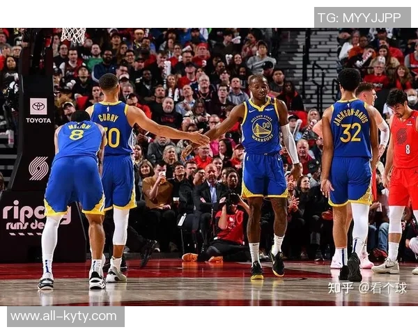 开拓者逆袭勇士三分火力全开命中率大幅提升创佳绩