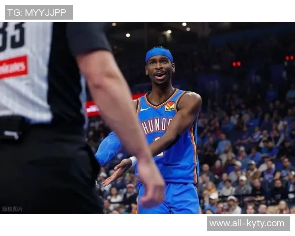 亚历山大尽力而为22投14中砍下33分却遭遇负面影响正负值创最低纪录