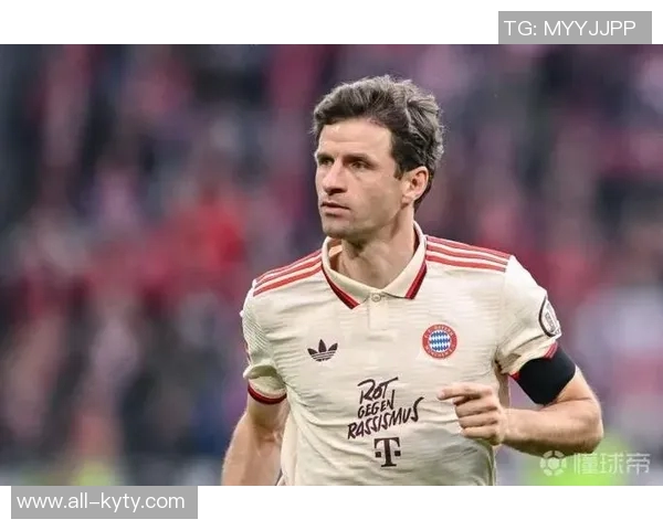 法尔克透露拜仁欲续约凯恩并关注巴甲前锋维托尔的转会可能性